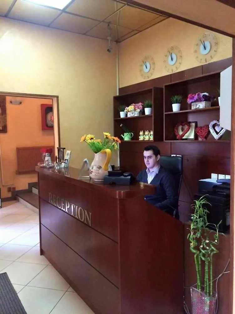 Hotel Reina Boekarest