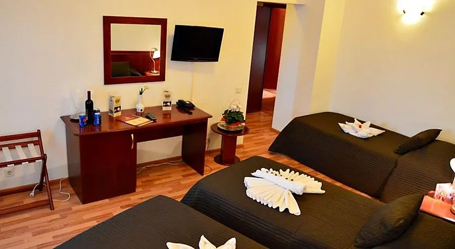 ***  Hotel Reina Boekarest Roemenië