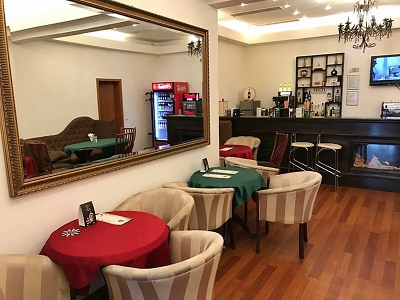 Hotel Reina Boekarest