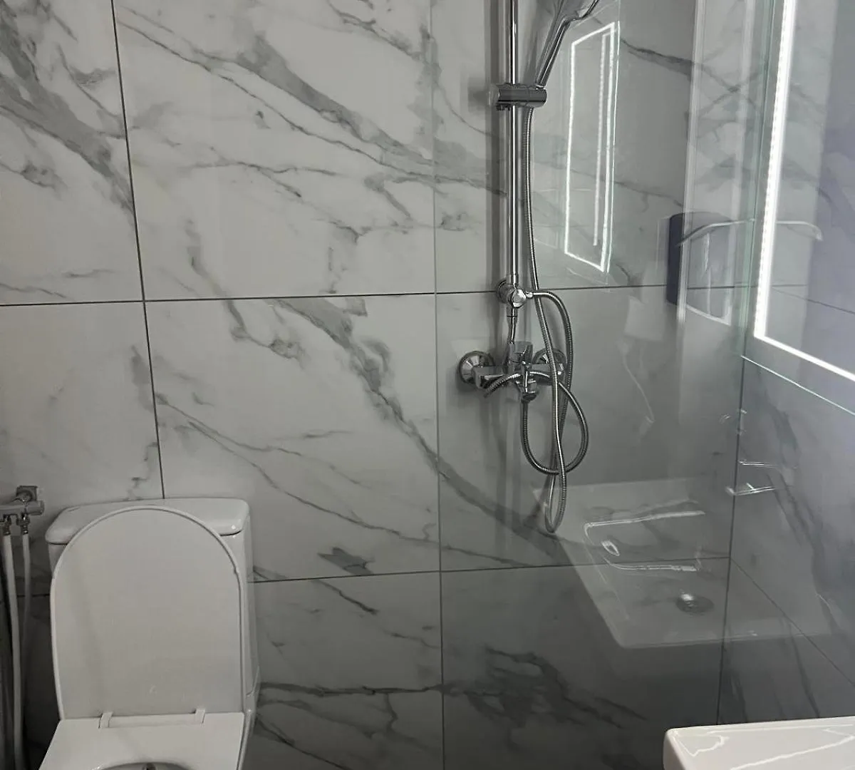 Hotel Reina Bucharest 3*,  Romania